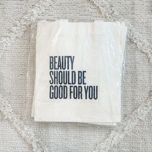 beautycounter "Beauty Should Be Good For You - White Tote Bag Set of 5